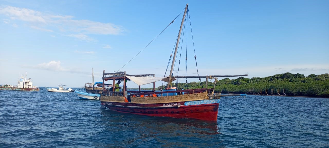Sitara-Retreat-Kenya-Safaris-Wasini-Island-Dhow-Ride